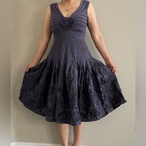 ADRIANNA PAPELL MIDI DRESS SIZE 2